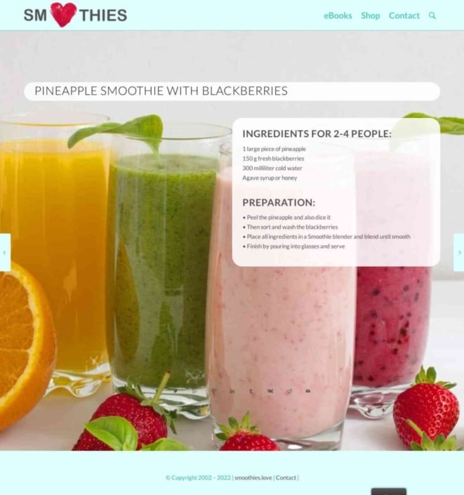 Smoothie ananasowe z jeżynami